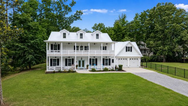 5681 Captain Kidd Road, Hollywood, SC 29449