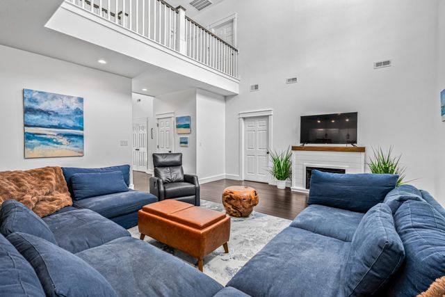 5681 Captain Kidd Road, Hollywood, SC 29449