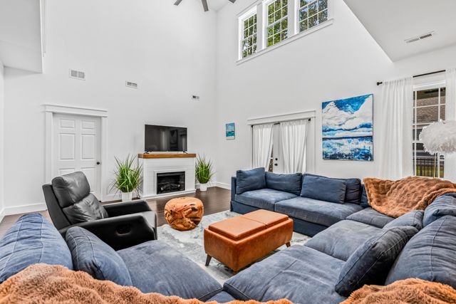 5681 Captain Kidd Road, Hollywood, SC 29449