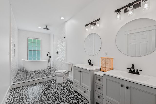 5681 Captain Kidd Road, Hollywood, SC 29449