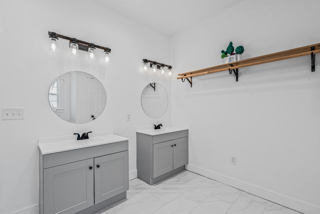 5681 Captain Kidd Road, Hollywood, SC 29449