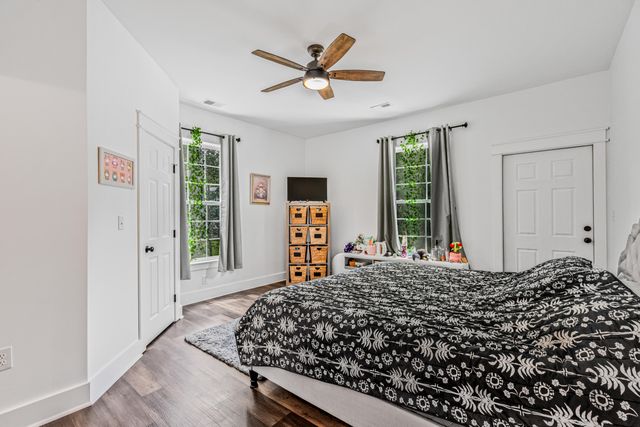 5681 Captain Kidd Road, Hollywood, SC 29449