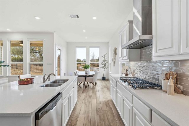 104 Corbin Ave, Georgetown, TX 78628