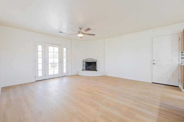 17925 Rodeo Drive, Madera, CA 93638