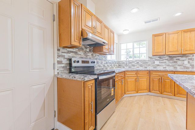 17925 Rodeo Drive, Madera, CA 93638