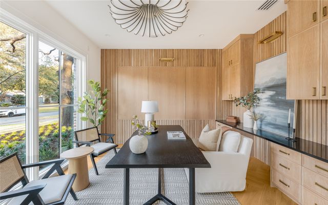 6016 Del Roy Drive, Dallas, TX 75230