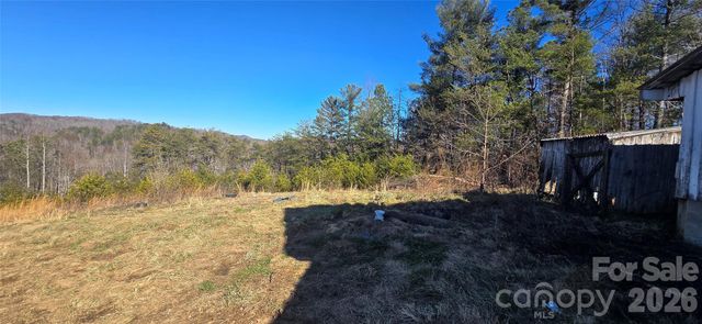 1236 Three Way Lane, Lenoir, NC 28645