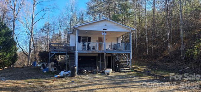 1236 Three Way Lane, Lenoir, NC 28645