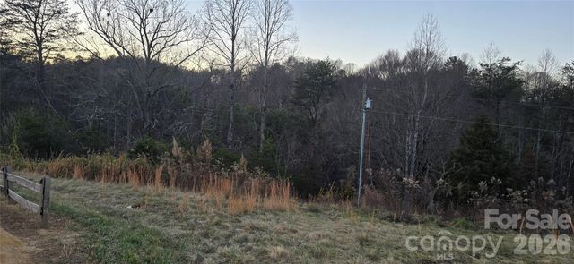 1236 Three Way Lane, Lenoir, NC 28645