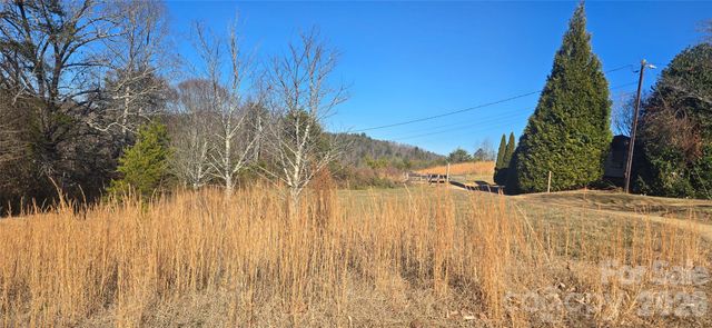 1236 Three Way Lane, Lenoir, NC 28645