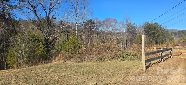 1236 Three Way Lane, Lenoir, NC 28645