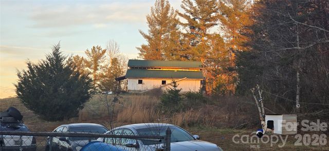 1236 Three Way Lane, Lenoir, NC 28645