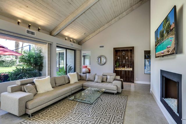 136 Desert West Drive, Rancho Mirage, CA 92270