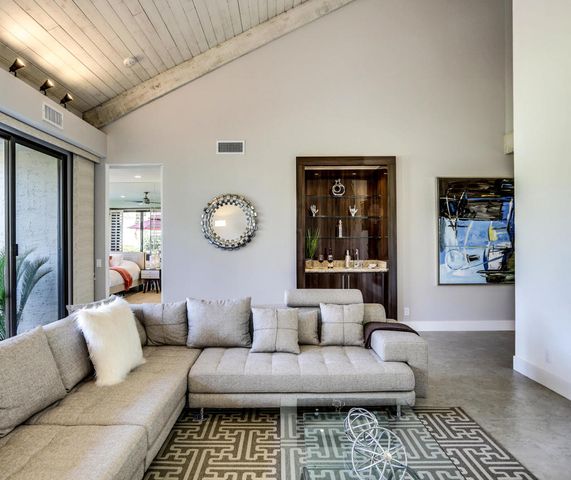 136 Desert West Drive, Rancho Mirage, CA 92270