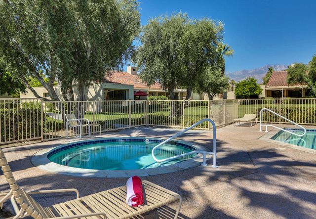 136 Desert West Drive, Rancho Mirage, CA 92270
