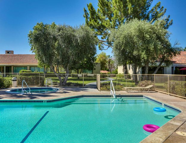 136 Desert West Drive, Rancho Mirage, CA 92270