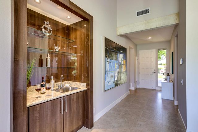 136 Desert West Drive, Rancho Mirage, CA 92270