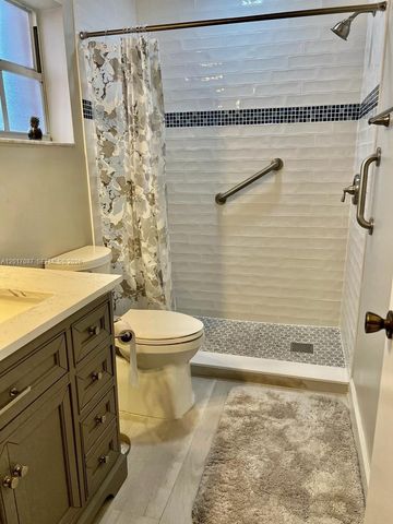 12442 NW 7th Ln 12442, Miami, FL 33182