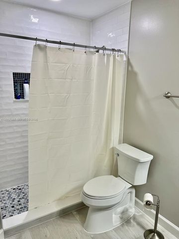 12442 NW 7th Ln 12442, Miami, FL 33182