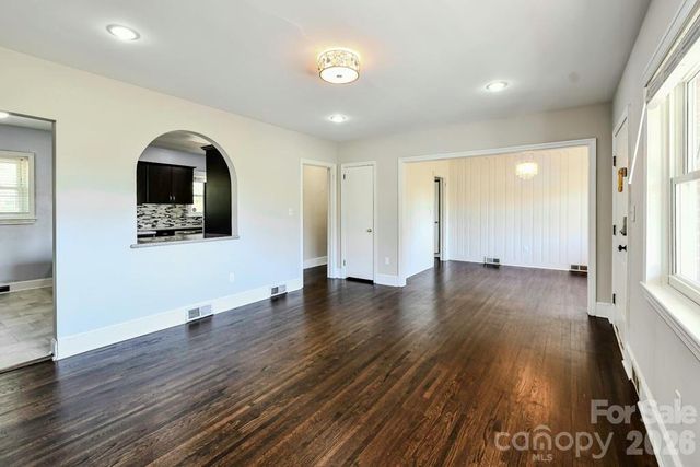 6918 Tuckaseegee Road, Charlotte, NC 28214