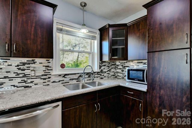 6918 Tuckaseegee Road, Charlotte, NC 28214