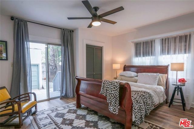 910 Victoria Avenue, Venice, CA 90291