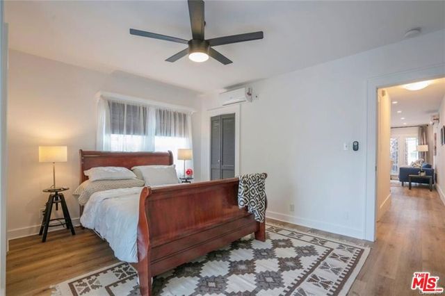 910 Victoria Avenue, Venice, CA 90291