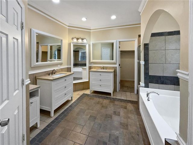 481 Cook Drive, Ellenwood, GA 30294