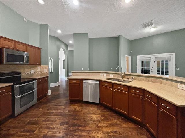 481 Cook Drive, Ellenwood, GA 30294