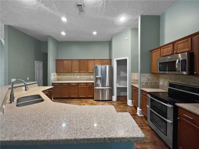 481 Cook Drive, Ellenwood, GA 30294