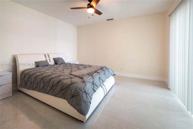 4700 Mckinley St, Hollywood, FL 33021