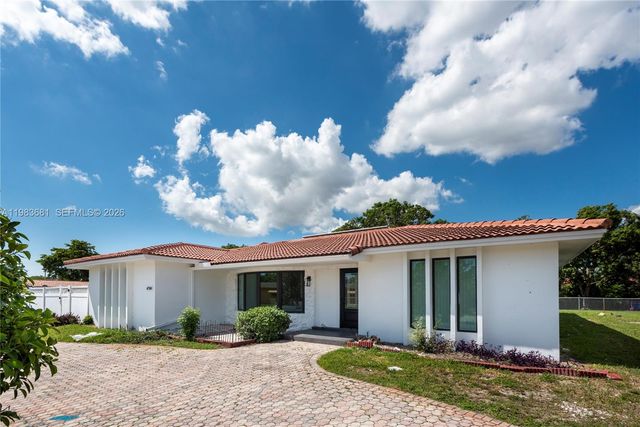 4700 Mckinley St, Hollywood, FL 33021