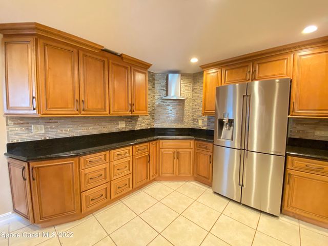 288 Coral Way W, Indialantic, FL 32903