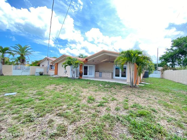 288 Coral Way W, Indialantic, FL 32903