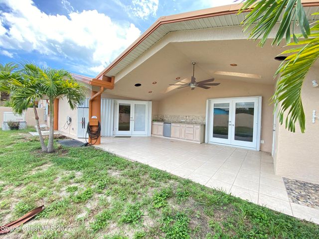 288 Coral Way W, Indialantic, FL 32903
