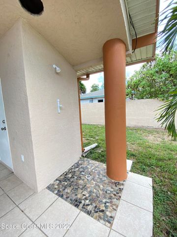 288 Coral Way W, Indialantic, FL 32903