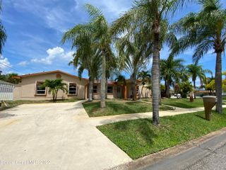 288 Coral Way W, Indialantic, FL 32903