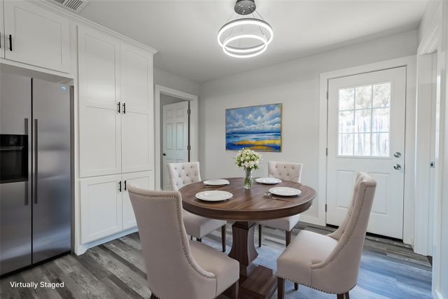 304 Pine Street, Seven Points, TX 75143