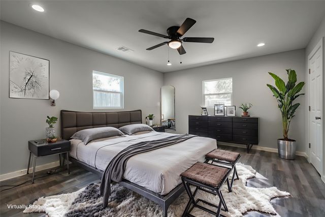 304 Pine Street, Seven Points, TX 75143