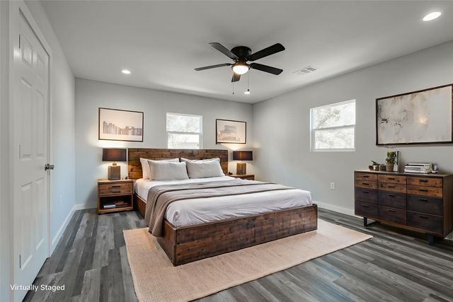 304 Pine Street, Seven Points, TX 75143