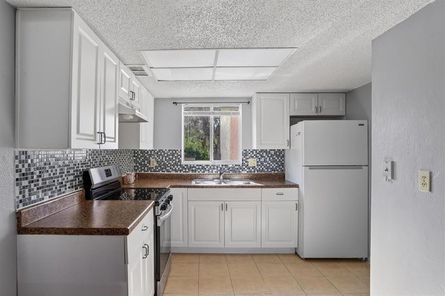 511 99TH AVENUE N 102, St Petersburg, FL 33702