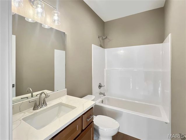 1816 Wellington Lane, Maryville, IL 62062