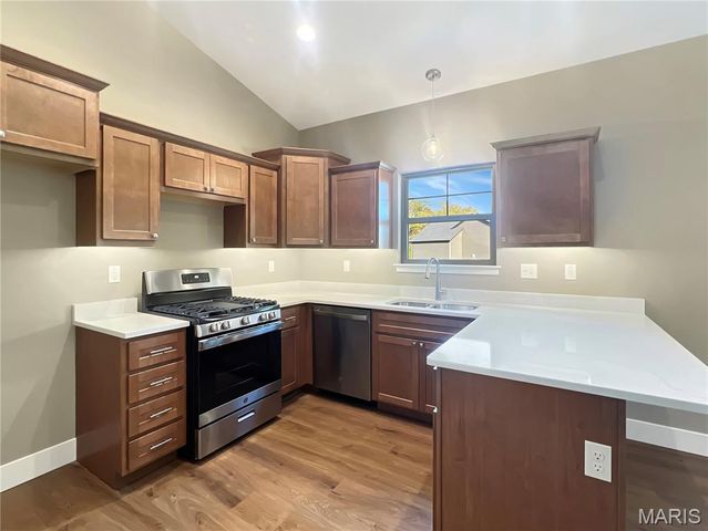 1816 Wellington Lane, Maryville, IL 62062