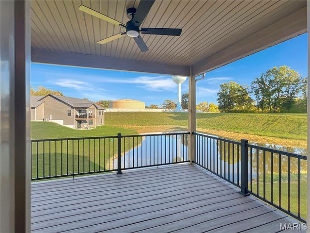 1816 Wellington Lane, Maryville, IL 62062