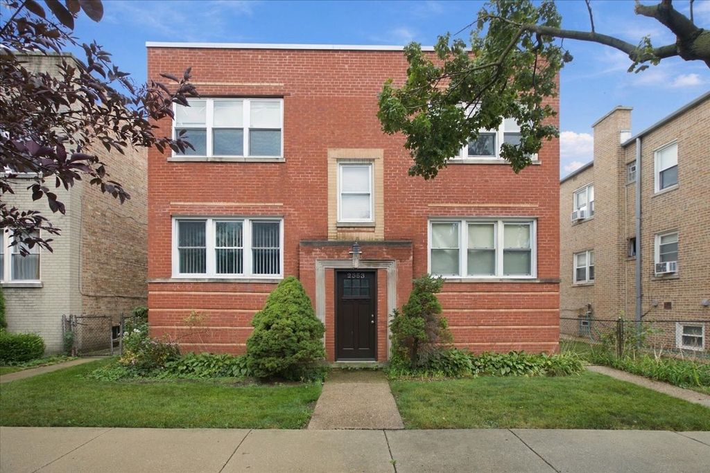 2553 W Summerdale Avenue 1E, Chicago, IL 60625