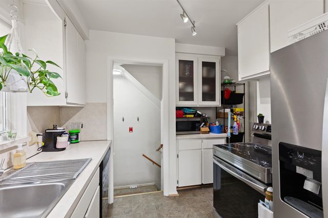 736 Farnham Avenue, Lincoln Park, MI 48146