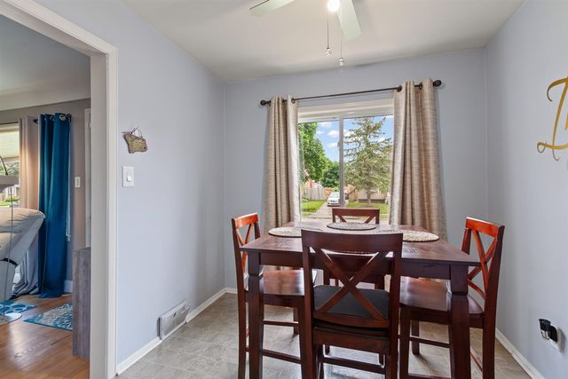 736 Farnham Avenue, Lincoln Park, MI 48146