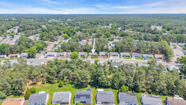 16 Sheepshead Drive, Toms River, NJ 08757