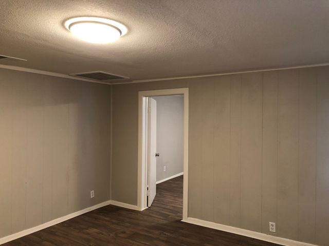 1310 S 5th Street, Bonham, TX 75418