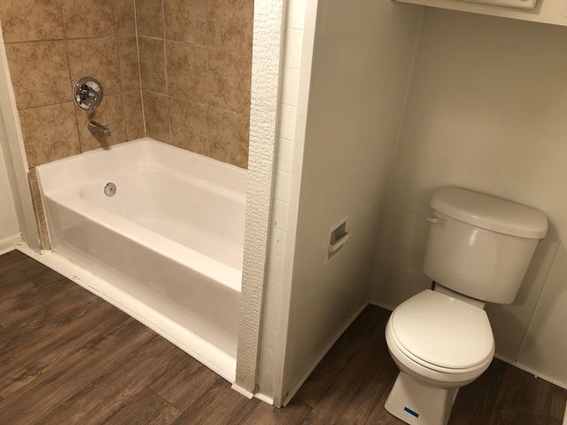 1310 S 5th Street, Bonham, TX 75418
